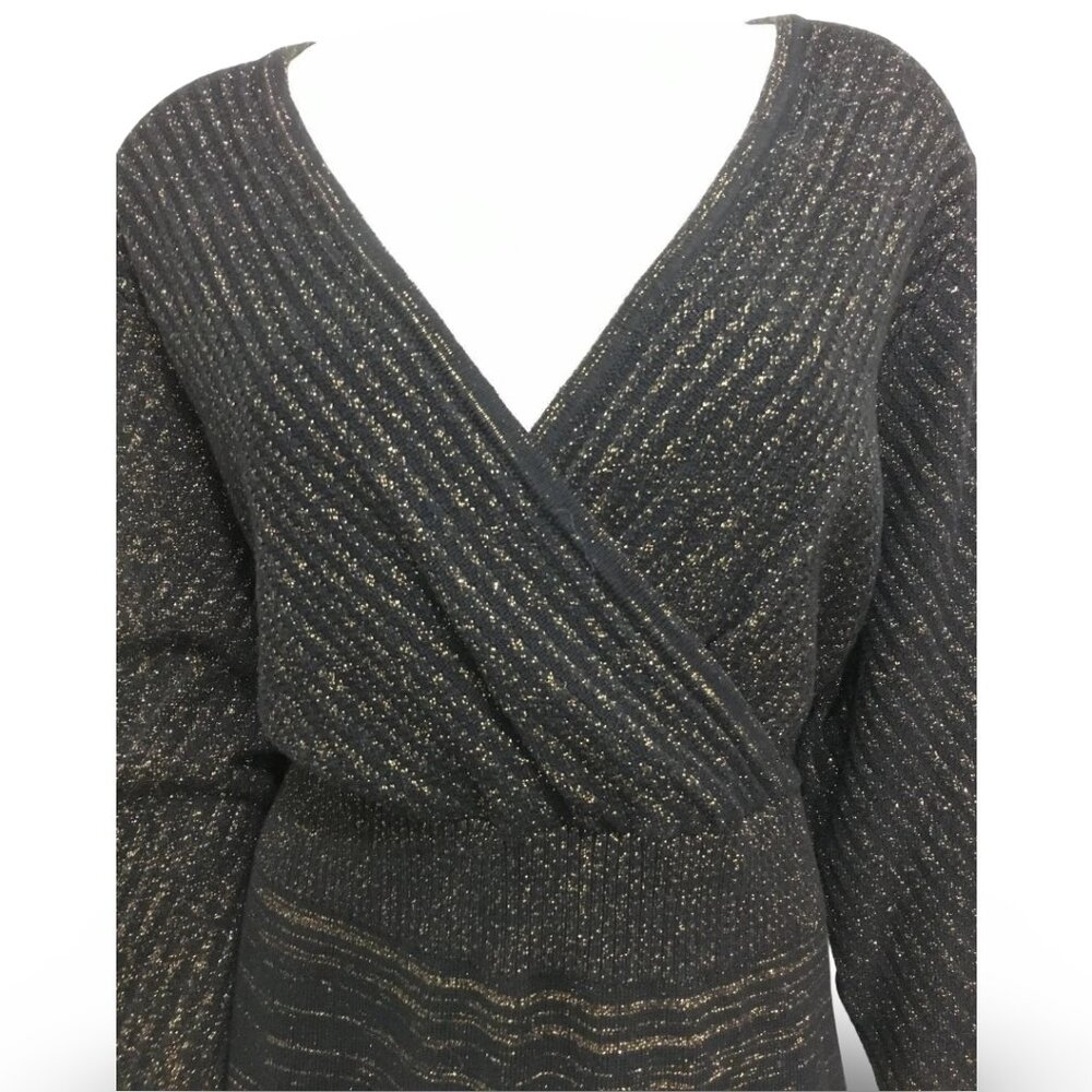 ✨50% Off Bundles 3+ NWOT Lane Bryant Black & Gold Metallic V-Neck Dress Sz 26/28